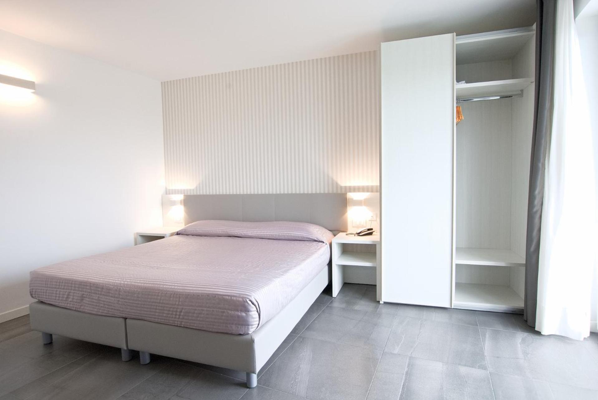 ליגננו סביאדורו Hotel Paris מראה חיצוני תמונה