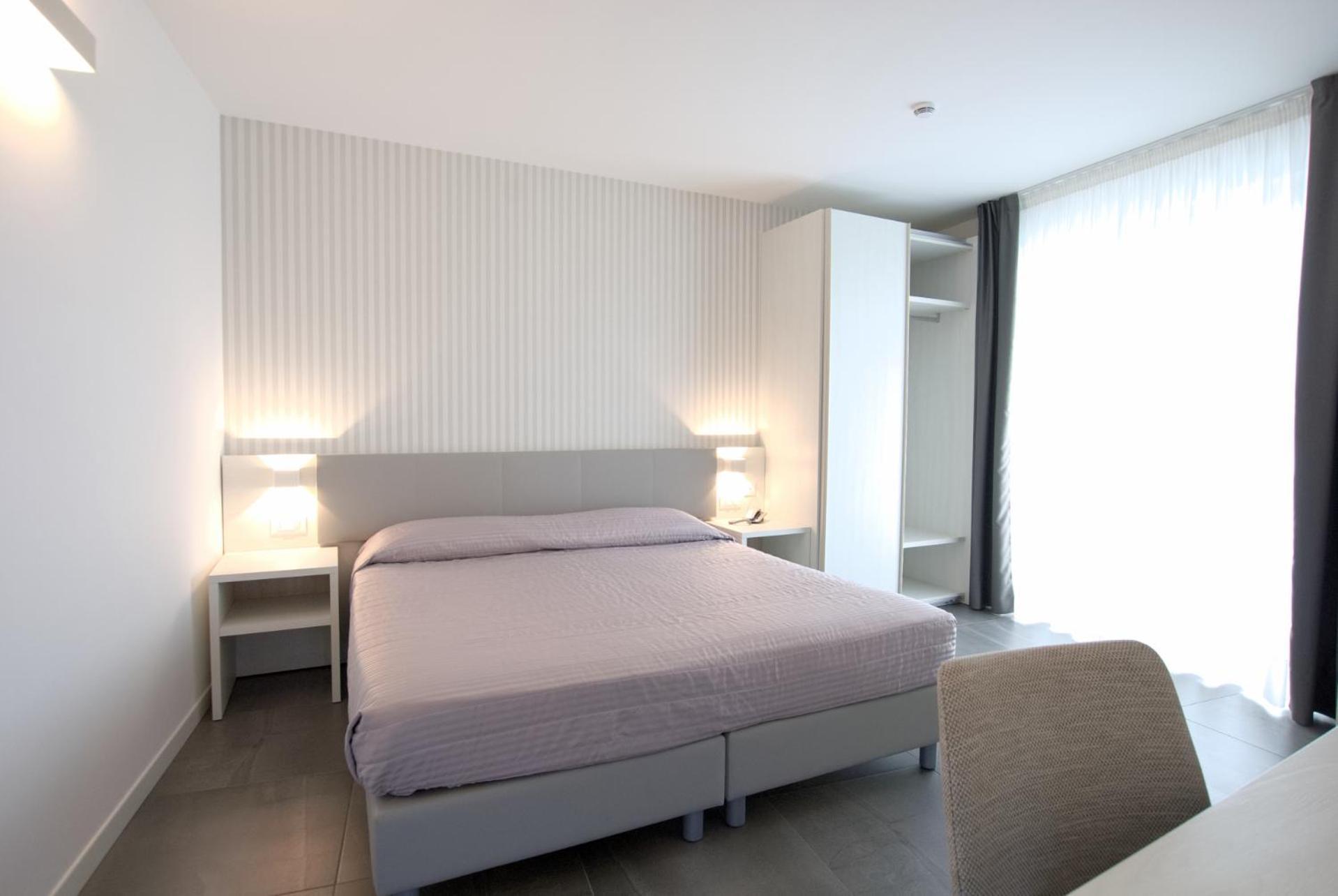 ליגננו סביאדורו Hotel Paris מראה חיצוני תמונה
