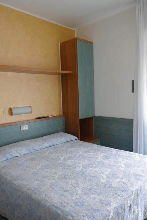 ליגננו סביאדורו Hotel Paris מראה חיצוני תמונה