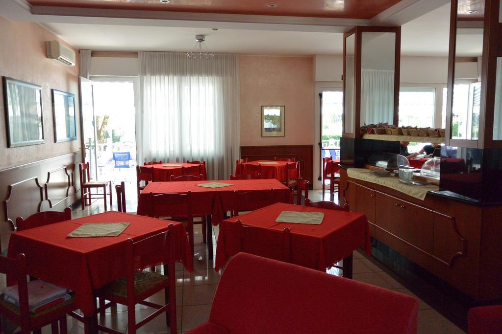 ליגננו סביאדורו Hotel Paris מראה חיצוני תמונה